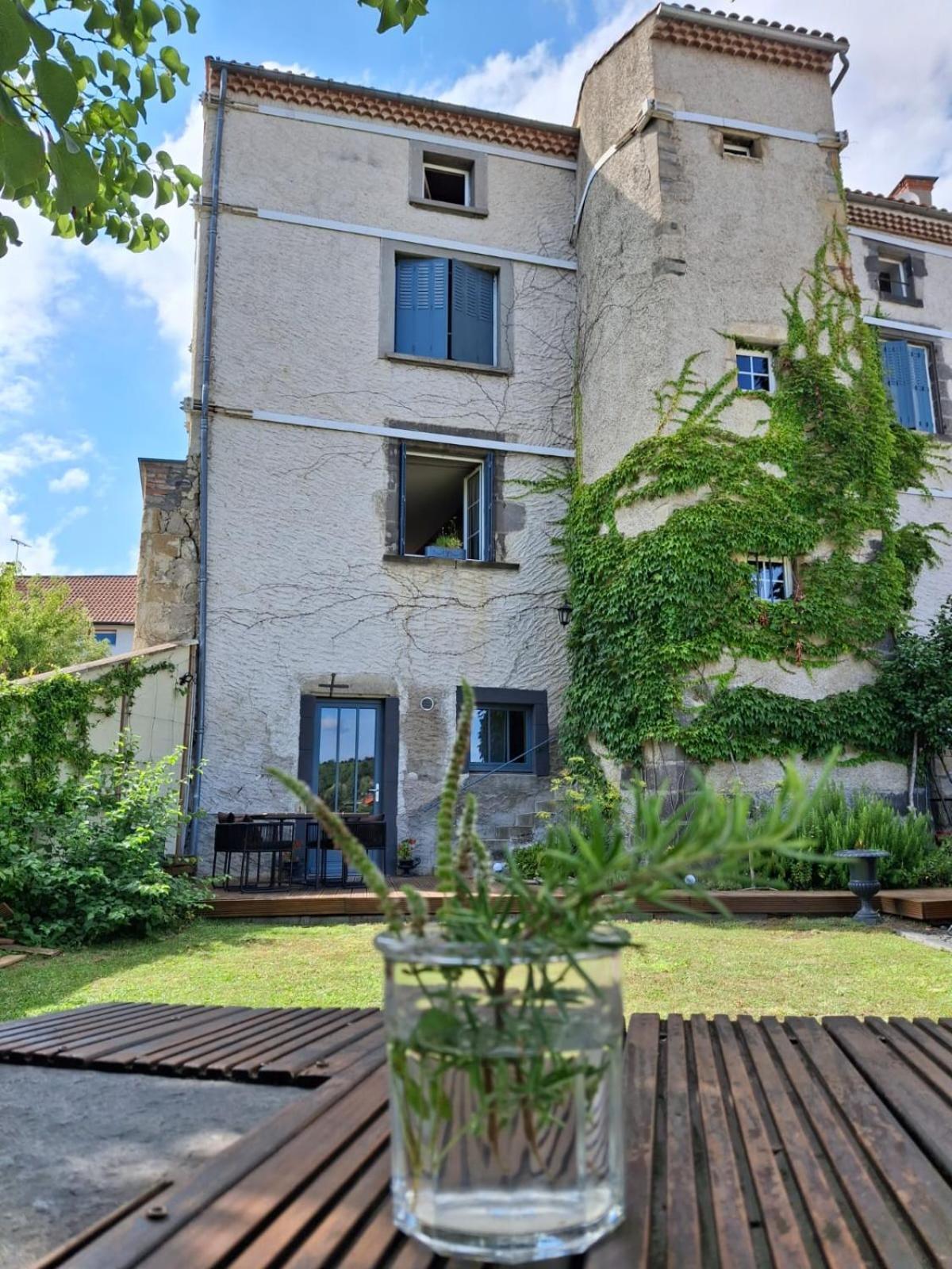 Cote Tour Bed and Breakfast Orcet Buitenkant foto